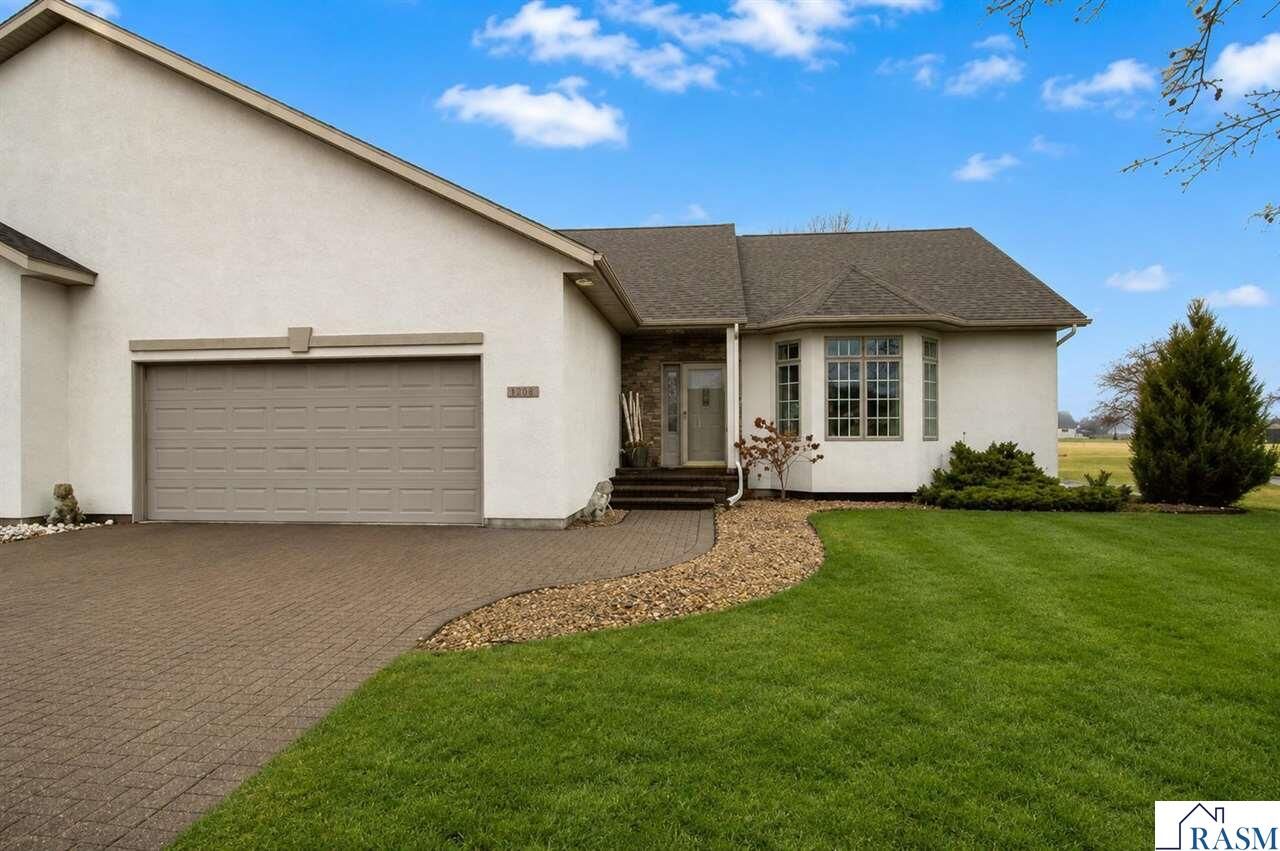 Property Photo:  2142 Arlington Lane  MN 56003 