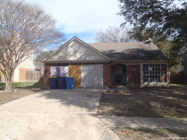 Property Photo:  325 Sunrose Ln  TX 78108 