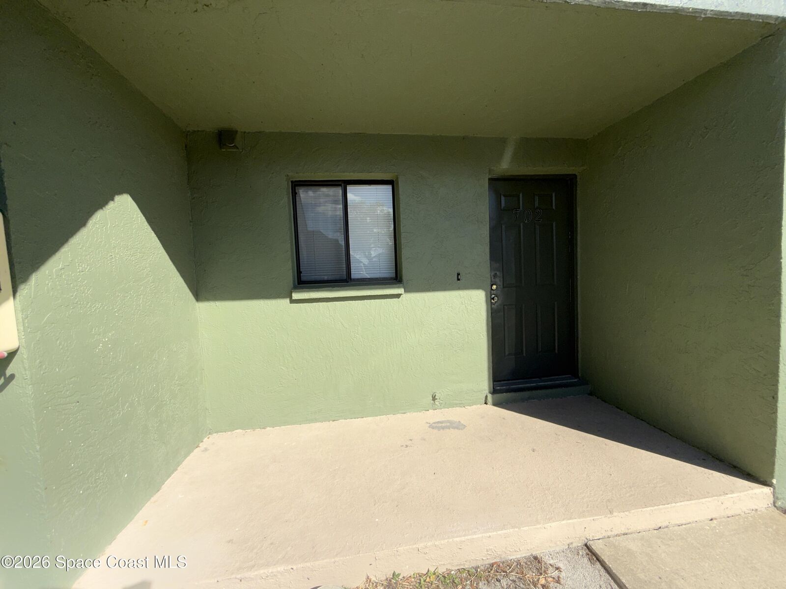 Property Photo: 1562 University Lane FL 32922