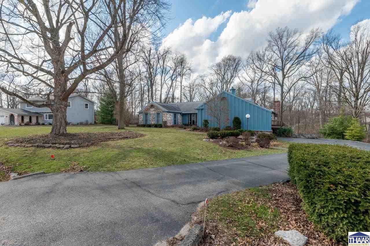 Property Photo:  220 Highland Court  IN 47802 