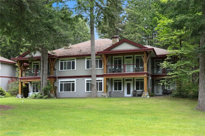 Property Photo: 366 Clubhouse Dr 603/604 A BC V9N 9G3