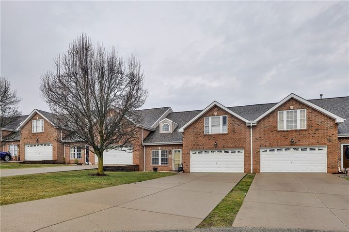 Property Photo:  1006 Duncan Ln  PA 15236 