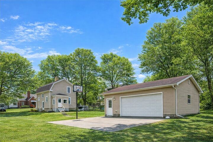 Property Photo:  1511 20th Ave  PA 15010 