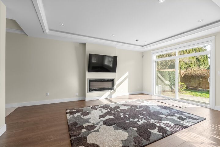 Property Photo: 5180 Blundell Road 7 BC V7C 1H4