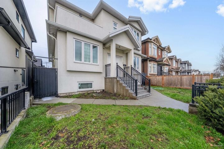 Property Photo: 763 E 57th Avenue BC V5X 1T3