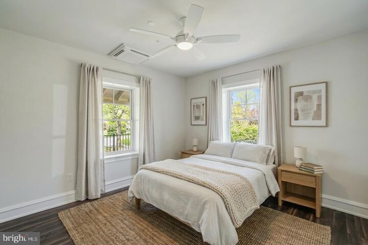 Property Photo:  1 Pennsylvania Avenue 1  PA 19087 