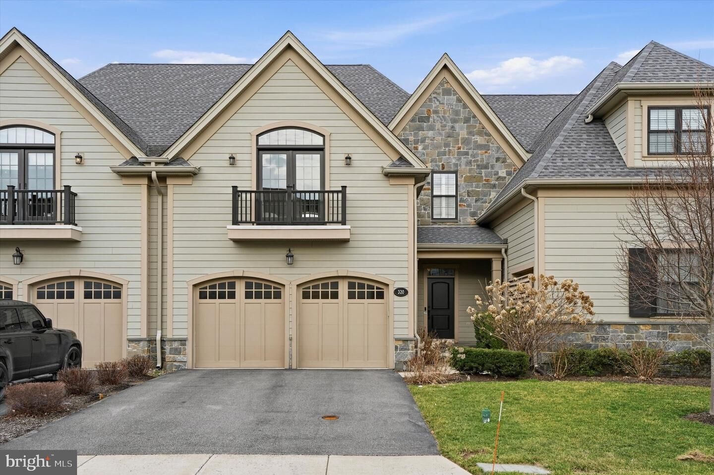 Property Photo: 320 Whitemarsh Drive PA 19031