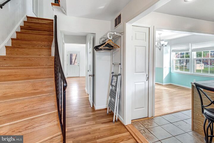 Property Photo:  10118 Brandon Way  VA 20109 