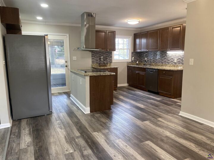 Property Photo:  102 Forrester Drive  GA 31088 