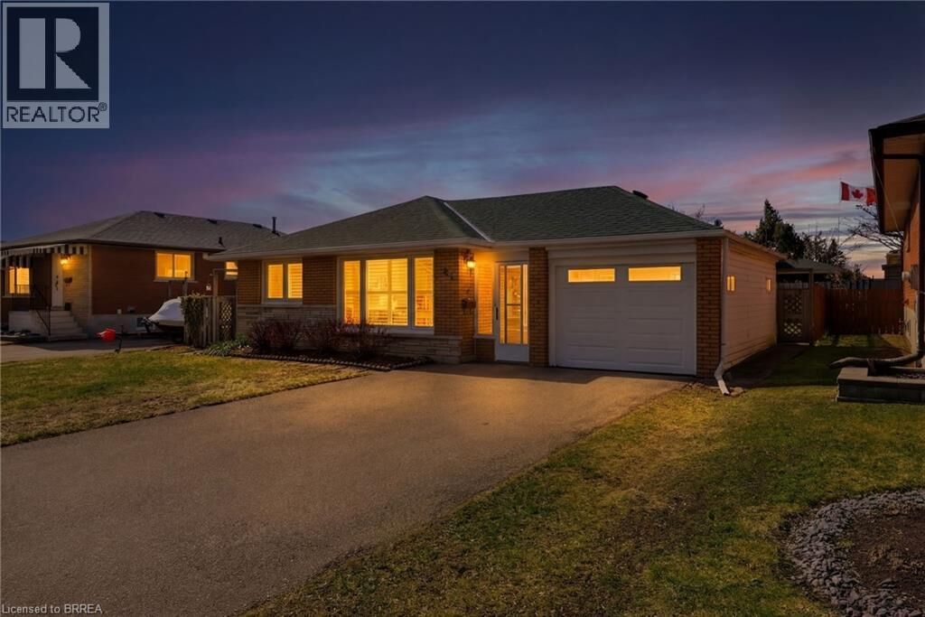 Property Photo:  46 Palm Crescent  ON N3R 5G2 