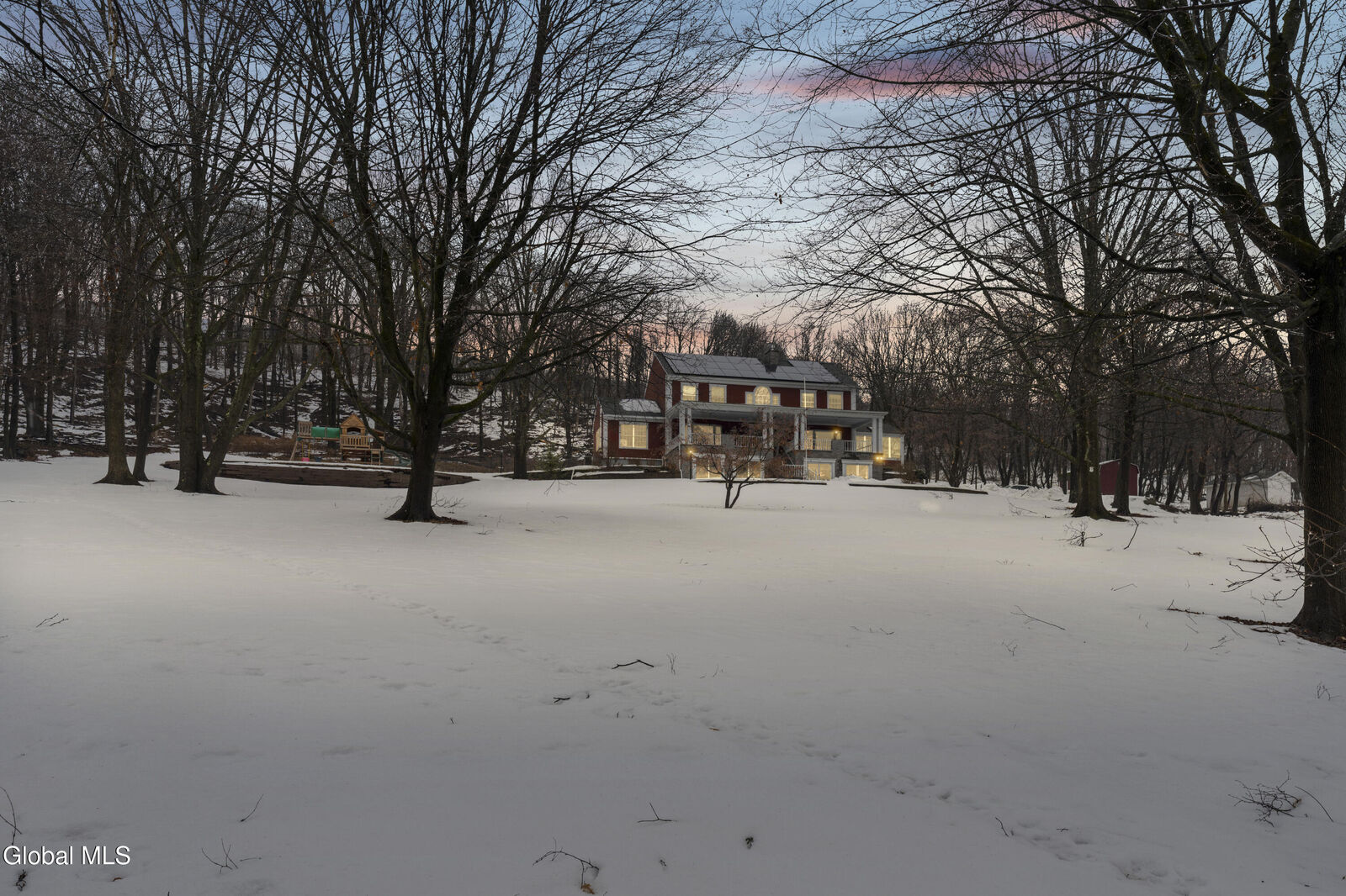 Property Photo:  36 Oriel Lane  NY 12144 