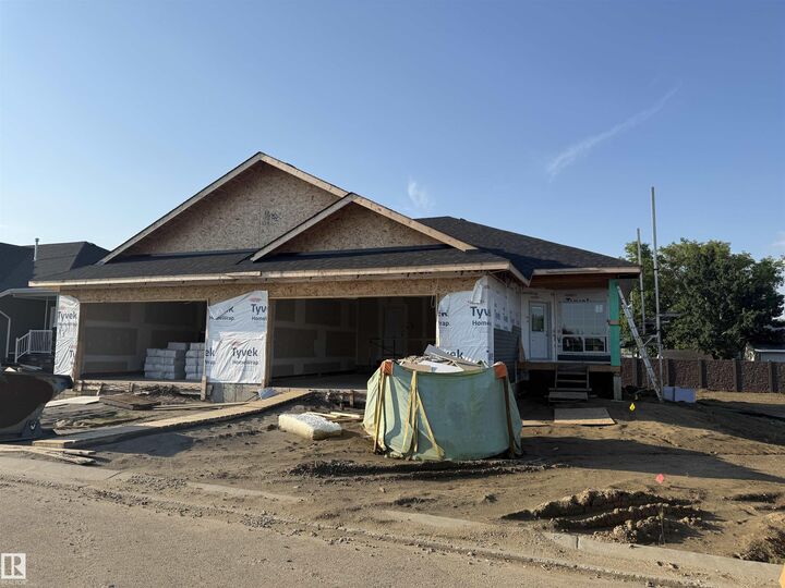 Property Photo: 1005 Calahoo Road 23 AB T7X 2T7