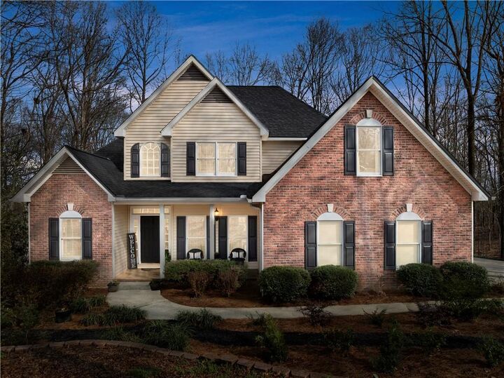 Property Photo: 5812 Shadow Oaks Drive GA 30564