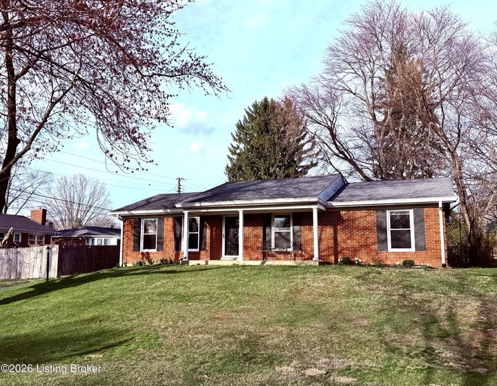 Property Photo:  2611 Welsford Way  KY 40242 