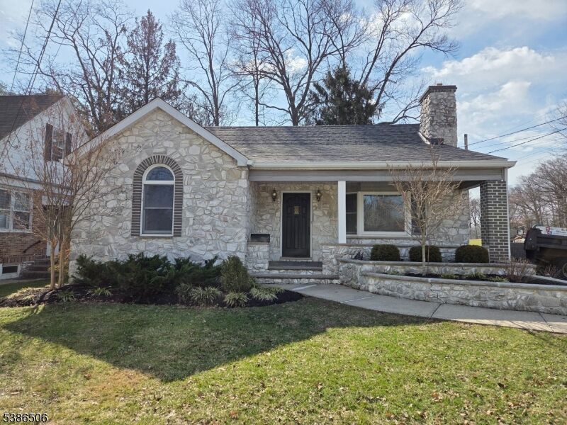 Property Photo:  265 Hickory Ave  NJ 07027 