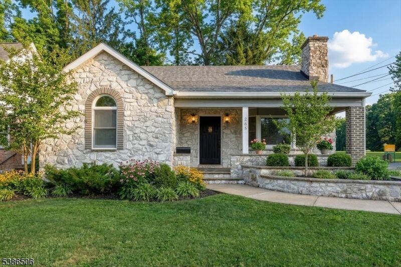 Property Photo:  265 Hickory Ave  NJ 07027 
