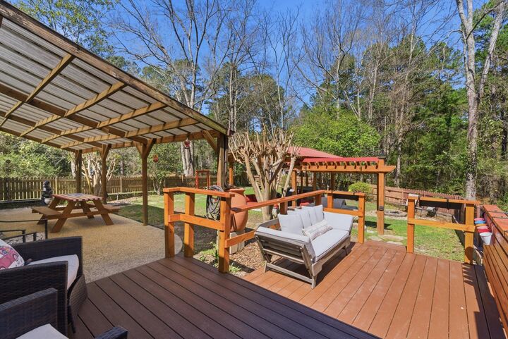 Property Photo:  1137 Frances St.  MS 39402 