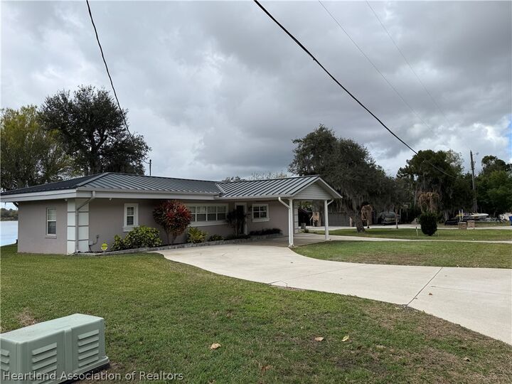 Property Photo:  209 McCoy Drive  FL 33852 