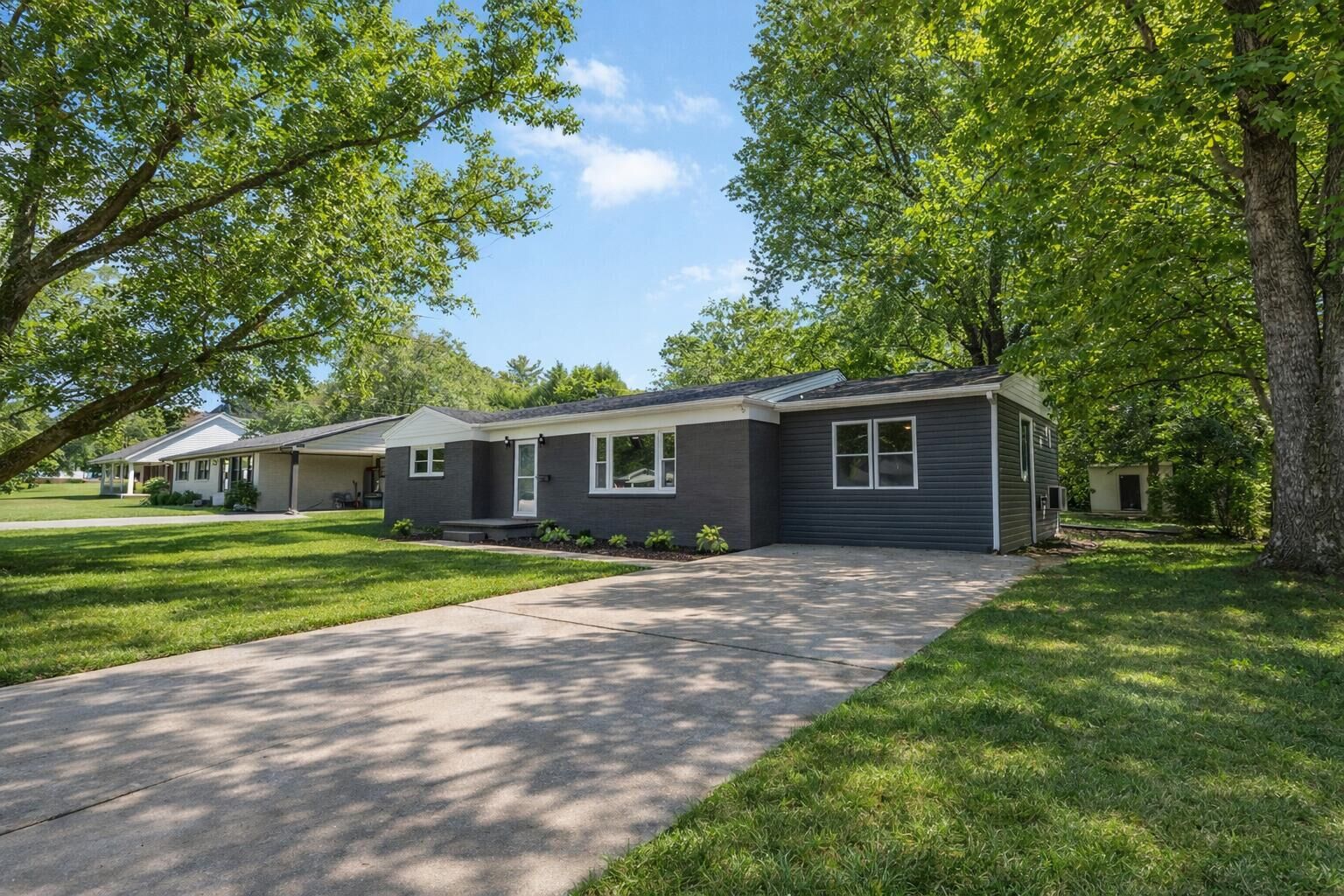 Property Photo:  150 Woodland Drive  KY 42501 