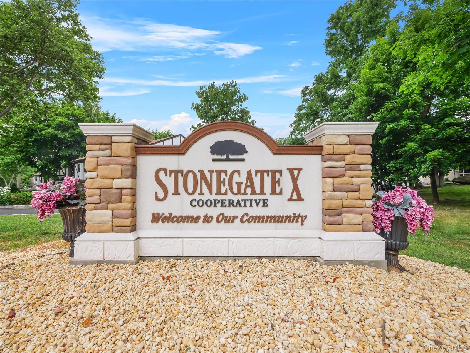 Property Photo:  210 Parkside Drive 210  NY 10901 