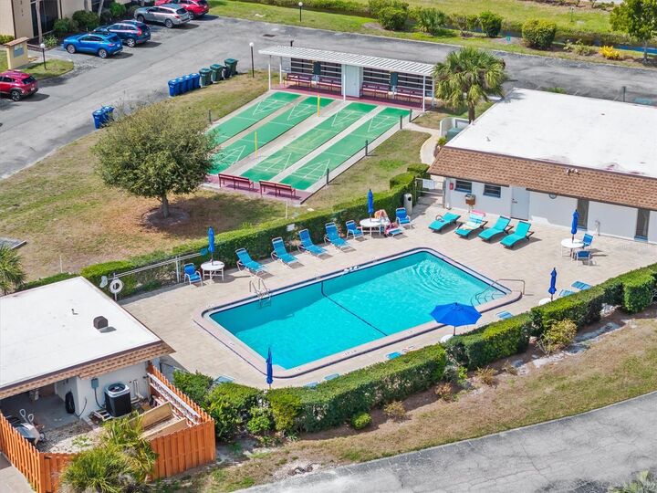 Property Photo: 2 Quails Run Boulevard 8 FL 34223