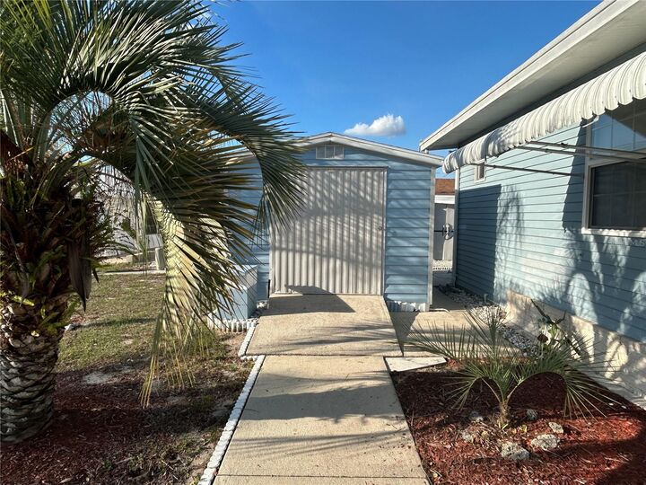 Property Photo:  104 Rough Lane  FL 33844 