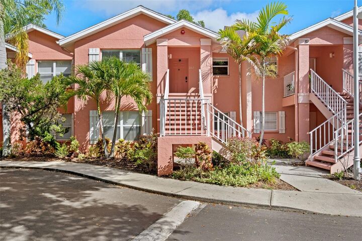Property Photo:  5450 Longwood Run Boulevard 202  FL 34243 