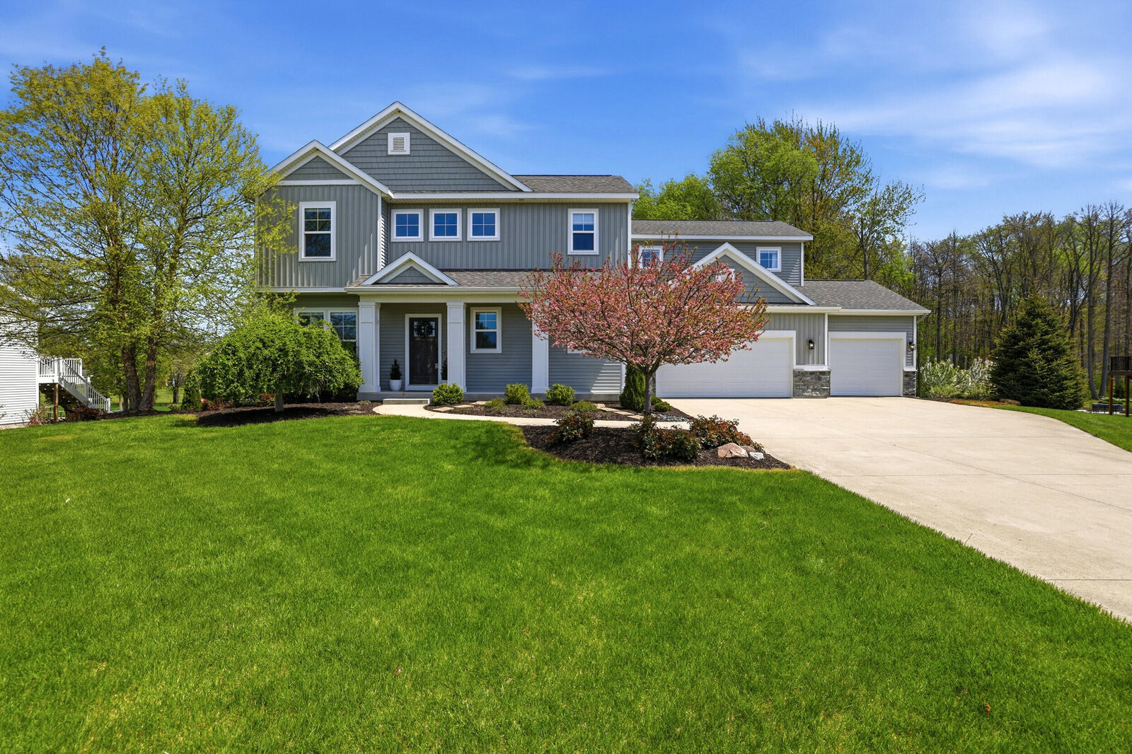 Property Photo: 6342 Eaglewood Drive MI 49426