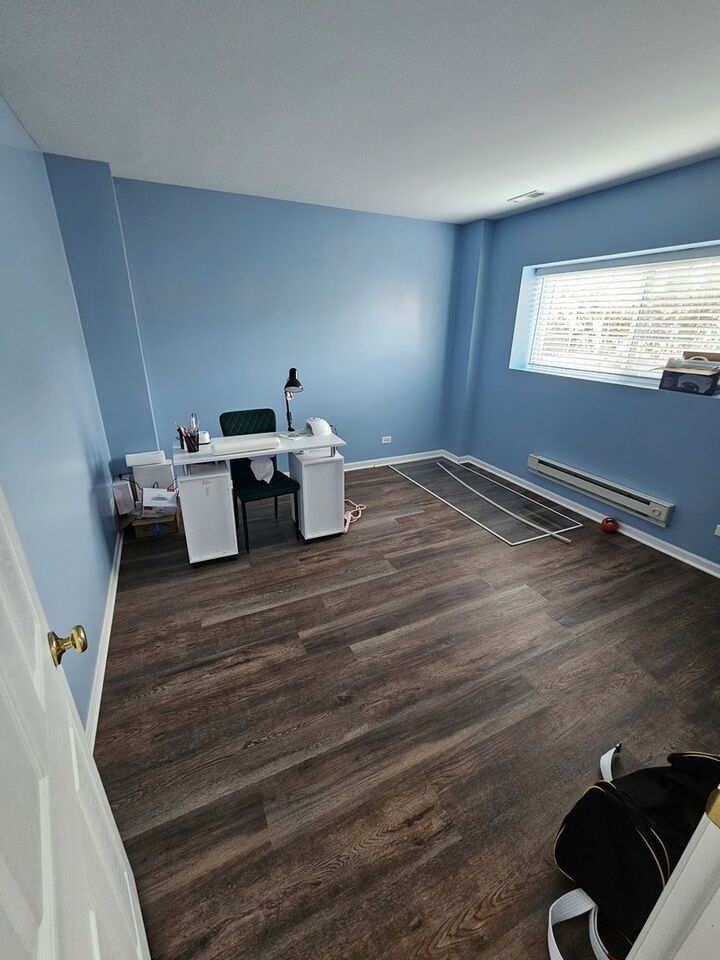 Property Photo:  621 Lincoln Station Drive 621  IL 60543 