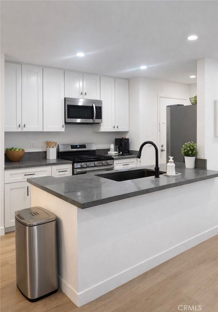 Property Photo: 1605 Hotel Circle S B 107 CA 92108