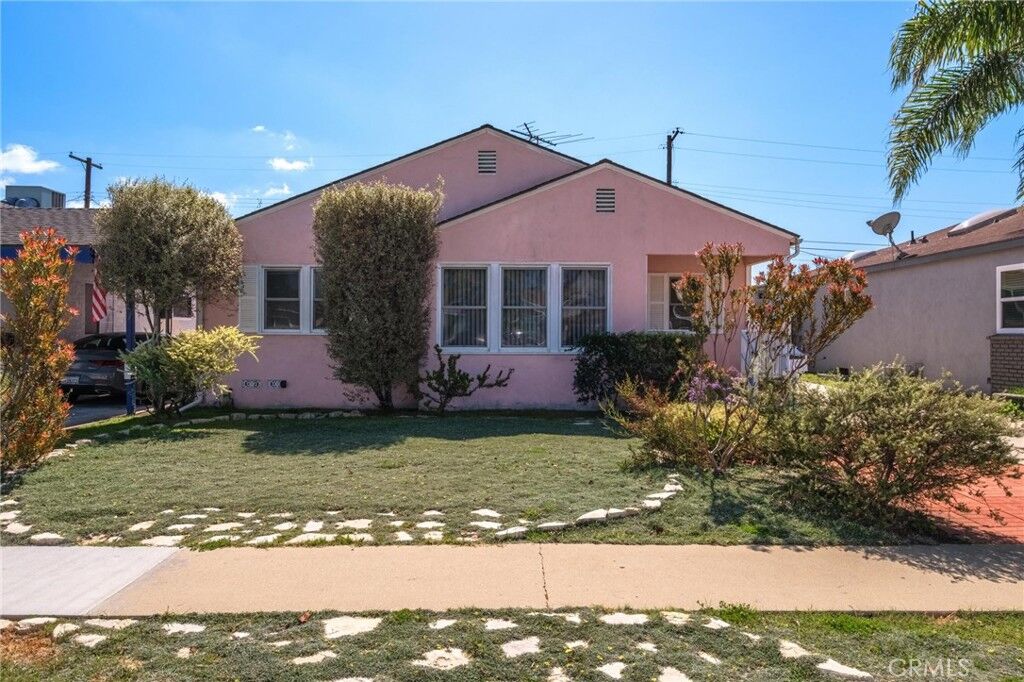 Property Photo:  4904 W 121 St  CA 90250 