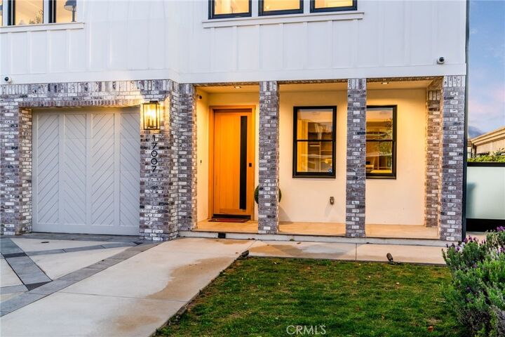 Property Photo:  17007 Edgewater Lane  CA 92649 