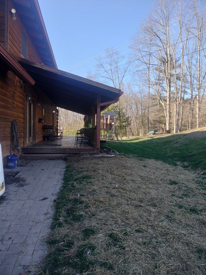 Property Photo: 2840 Brush Creek Falls WV 24739