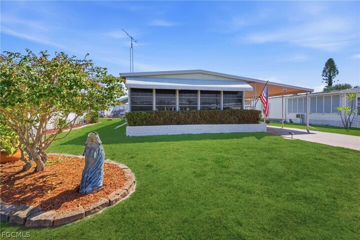 Property Photo:  406 Twig Court S  FL 33917 