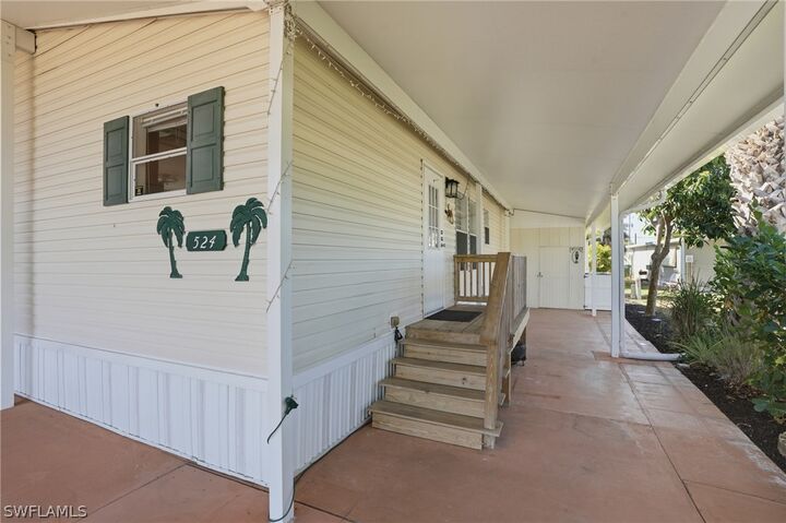 Property Photo:  524 Menton Lane  FL 34112 