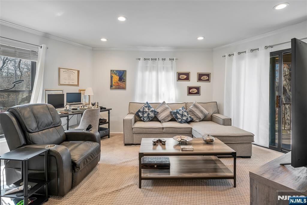 Property Photo:  181 Long Hill Road 8-12  NJ 07424 