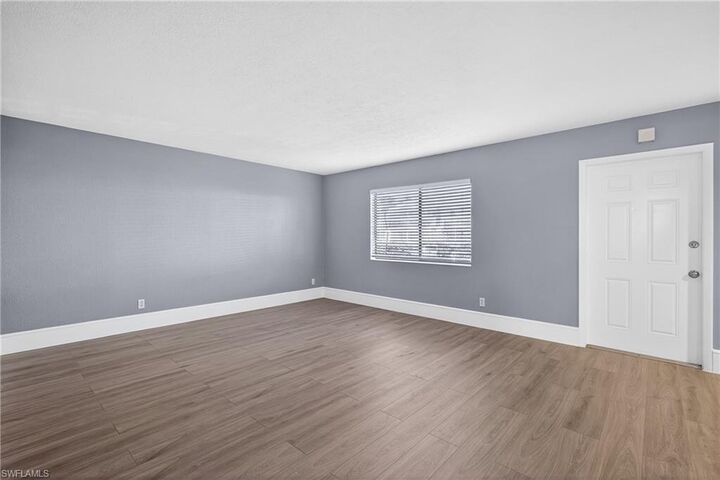 Property Photo: 4617 Bayshore Dr H4 FL 34112