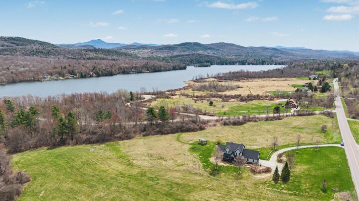 Property Photo:  4517 Oak Hill Road  VT 05495 