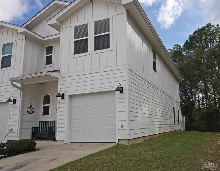 Property Photo:  1541 Farragut Way  FL 32534 