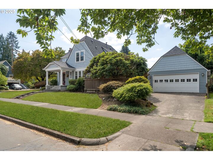 Property Photo:  3107 NE 27th Ave  OR 97212 