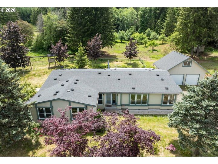 Property Photo:  90416 Sheffler Rd  OR 97437 