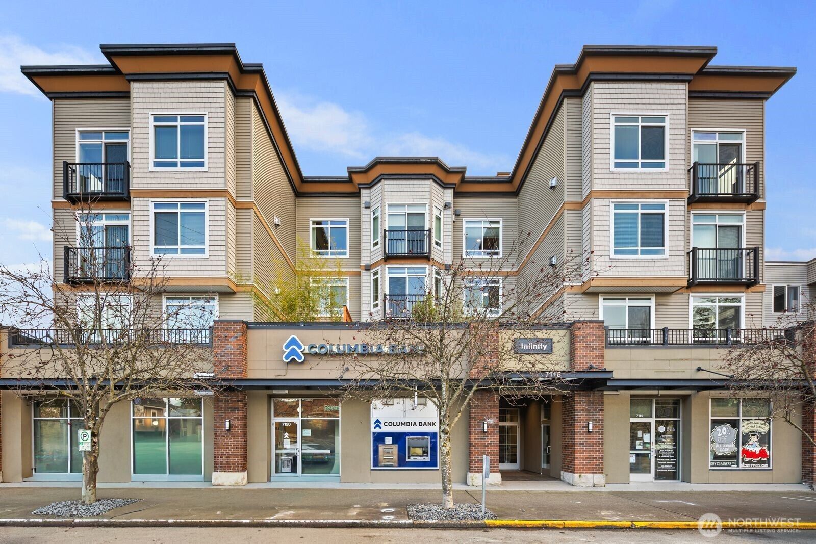 Property Photo:  7116  Greenwood Avenue N 305  WA 98103 