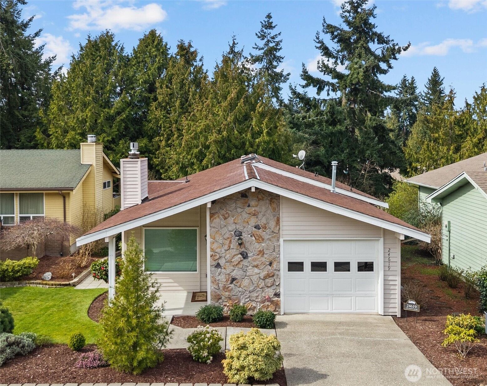 Property Photo:  24619  12th Avenue S  WA 98198 