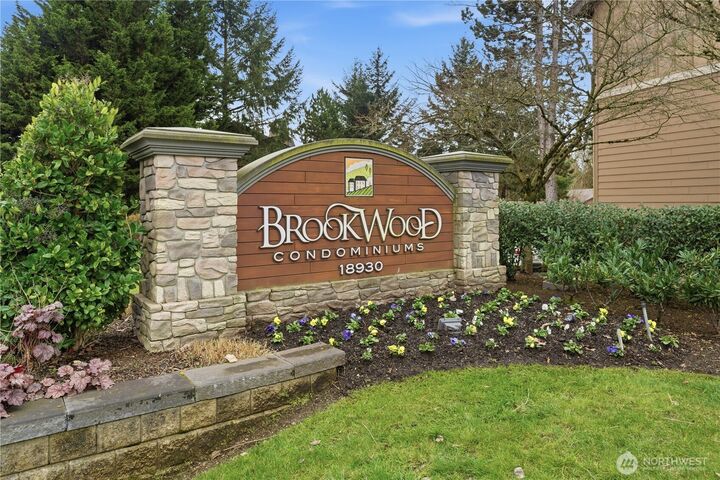 Property Photo:  18930  Bothell-Everett Highway G105  WA 98012 