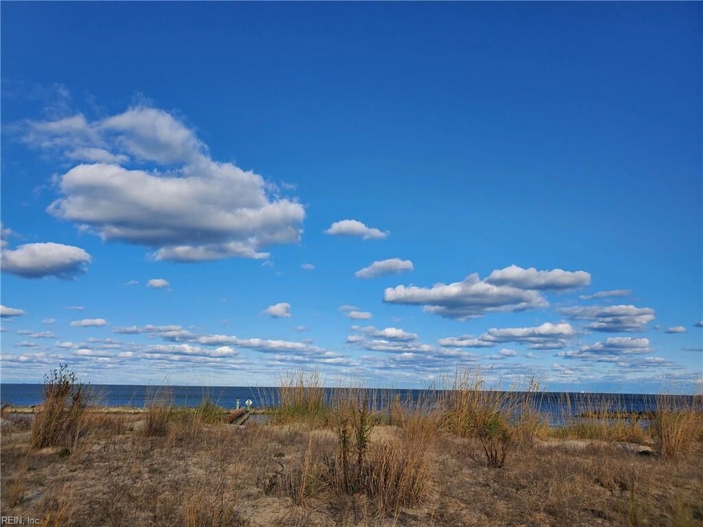 Property Photo: 828 E Ocean View Ave 7 VA 23503