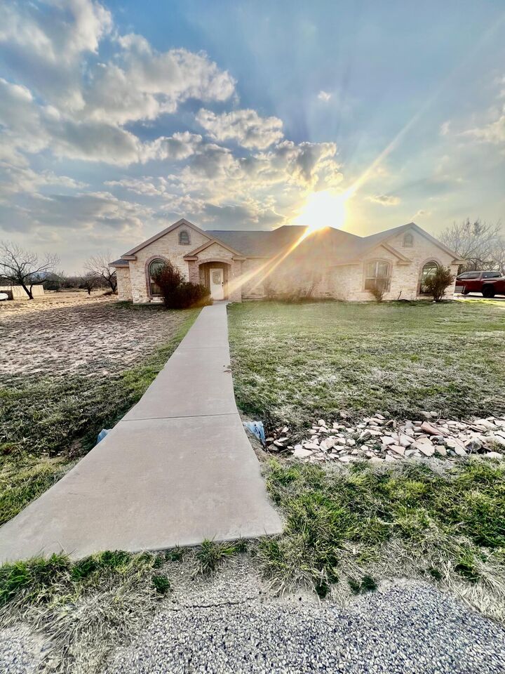 Property Photo: 3219 Lakota Lane TX 76901