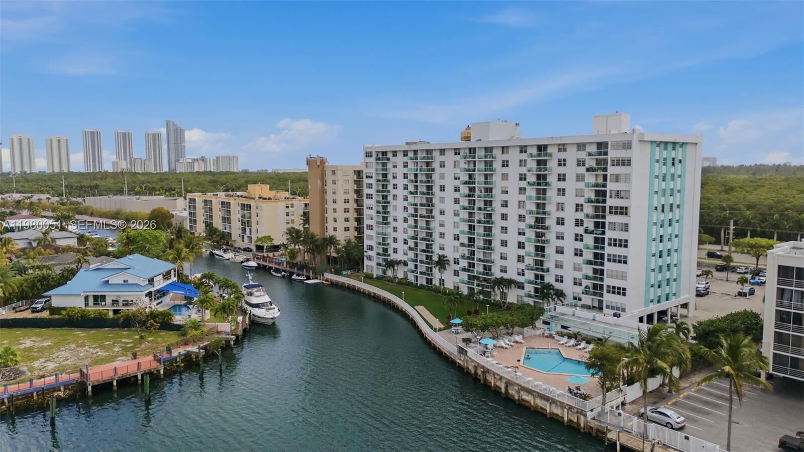 Property Photo: 2841 NE 163rd St 802 FL 33160