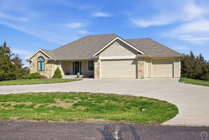 Property Photo:  7848 SW Hiawatha Dr  KS 66615 