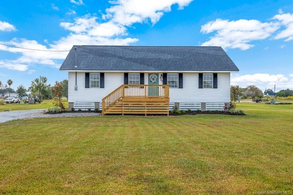 Property Photo:  127 Kathy Road  LA 70607 