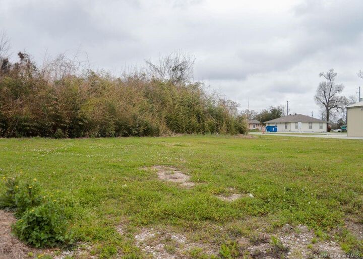 Property Photo:  2608 Lake Street  LA 70601 